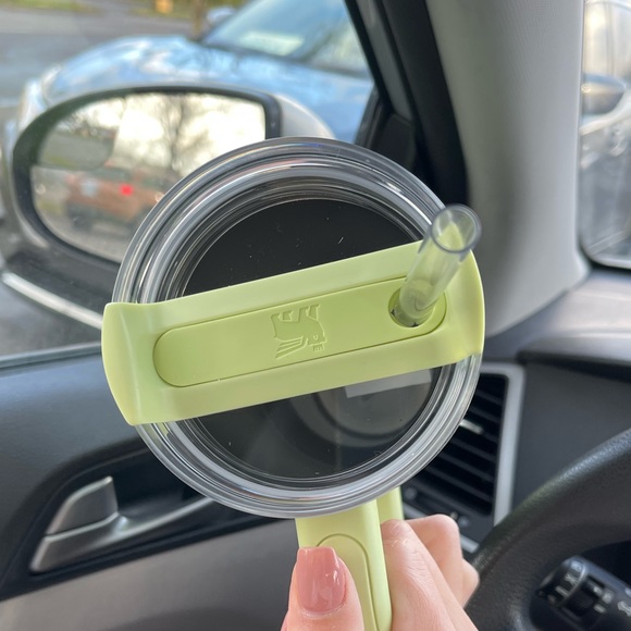 Stanley 40 oz LIMITED EDITION COLOR - Citrine Tie-dye - Picture 2 of 2